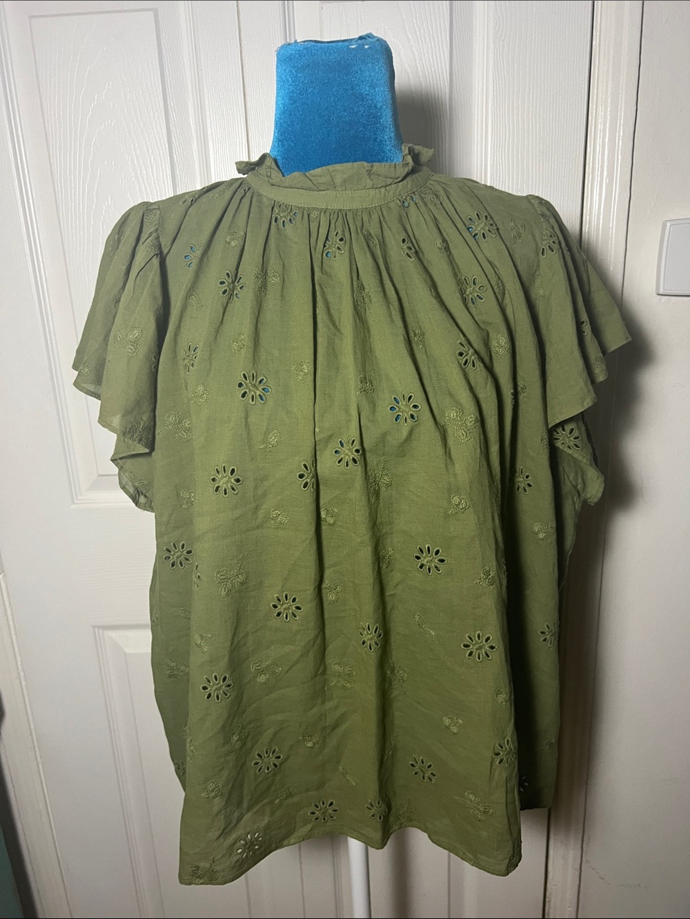 TROVATA Birds of Paradise Cotton Eyelit Blouse Women’s Medium